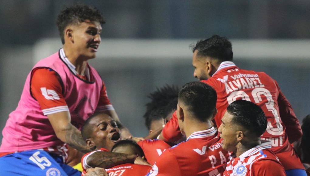 Olimpia, con remontada incluida, venció por 4-3 al Motagua (global 7-6) y se clasifica a la Gran Final del Torneo Clausura 2024. Duro golpe para los de Diego Vázquez.