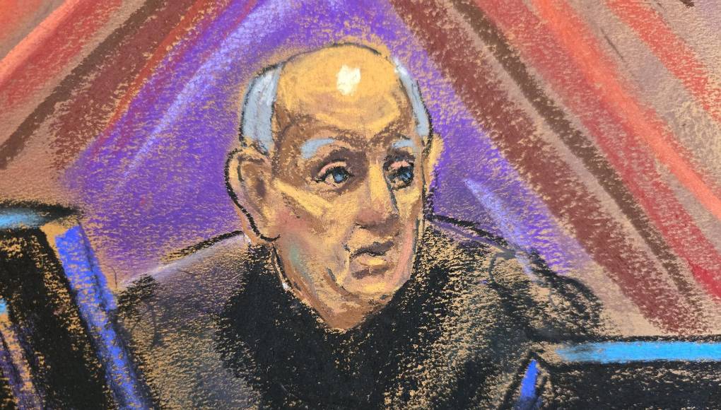 El juez Kevin Castel al final decidió no revisar el testimonio de la agente.