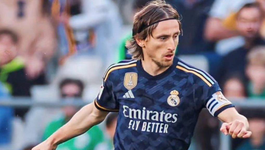Prensa española informa que Modric dejará al Real Madrid para la próxima campaña y el “beneficiado” será Mbappé.
