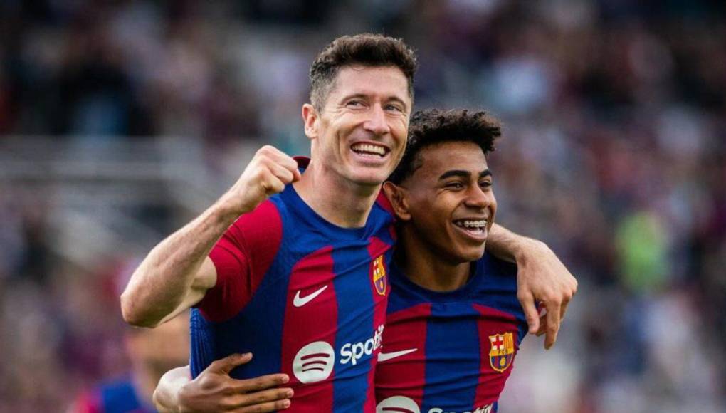 El delantero polaco Robert Lewandowski ha señalado que continuará en las filas del Barcelona: ““Lo tengo clarísimo. Quiero ganar con el Barcelona muchas cosas y estoy seguro de que la próxima temporada podemos jugar más fuerte y también ganar títulos”.