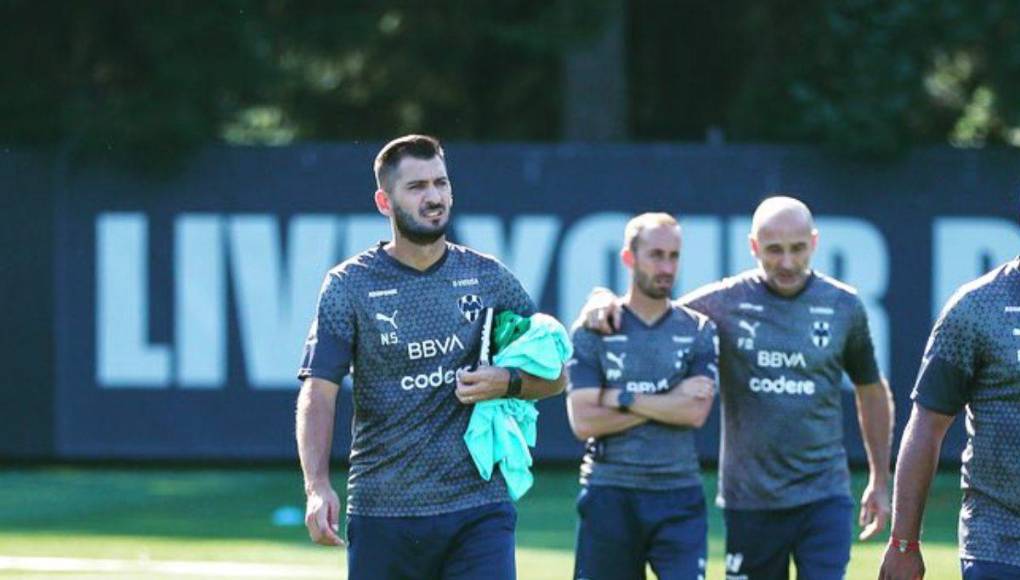Nico siguió relatando lo supuestamente ocurrido: “Yo veo siempre los partidos en una cabina, con dos compañeros. Termina el partido y bajamos al vestuario como siempre. En el mediotiempo bajo al vestuario, lo veo a Messi de lejos; pero no lo pude saludar. Además era mediotiempo”, dijo.