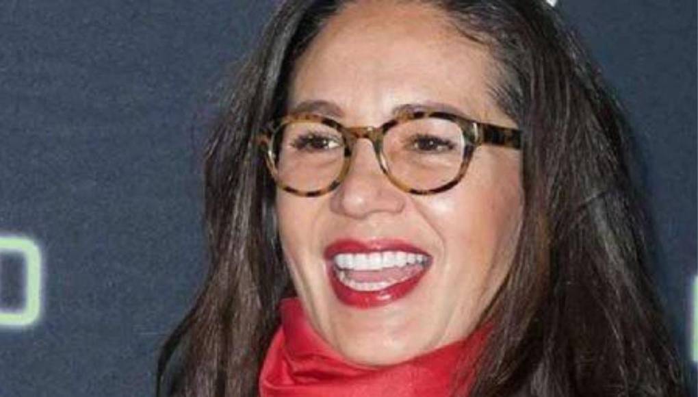 Luego de un año de tratamiento y bajo un diagnóstico de aneurisma cerebral, Yolanda Andrade sufrió una recaída de salud que aparentemente la tendría por varios días “postrada”, en recuperación.