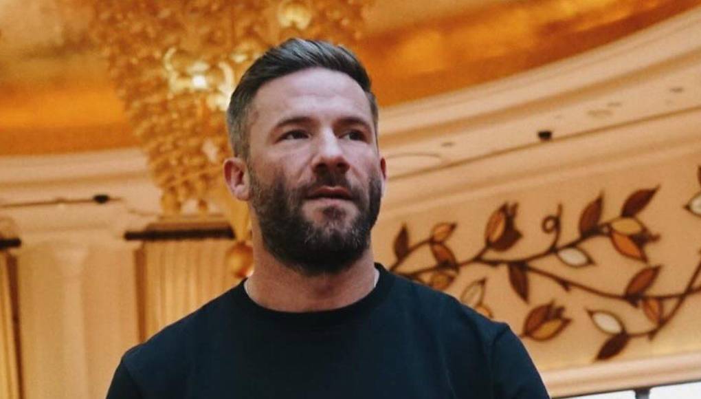 El estadounidense estuvo de novio con la supermodelo brasileña Adriana Lima, la actriz mexicana Eiza González y Elle Rose, otra modelo, quien además es madre de la única hija del receptor, llamada Lily.