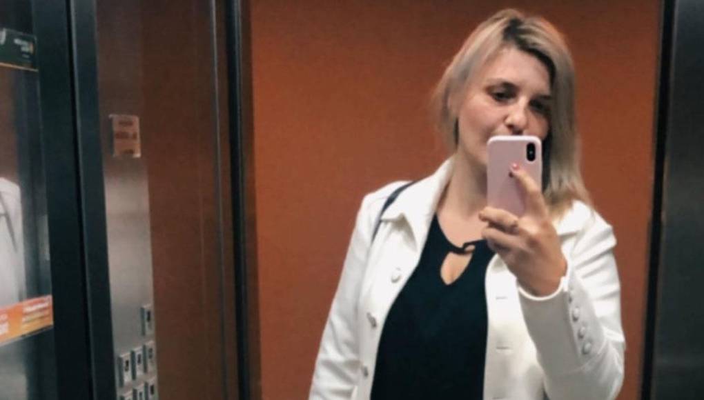  Gisele Kümpel quiso así poner sobre la mesa una problemática que trasciende lo individual y se convierte en un símbolo de los desafíos que enfrentan las mujeres que trabajan en el mundo del fútbol.