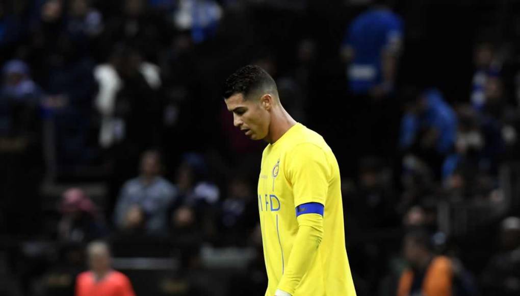Sin embargo, no todo ha sido color de rosa para Cristiano, ya que recientemente quedó sin opciones de poder jugar el Mundial de Clubes con su equipo tras la eliminación de la Champions de Asia. 