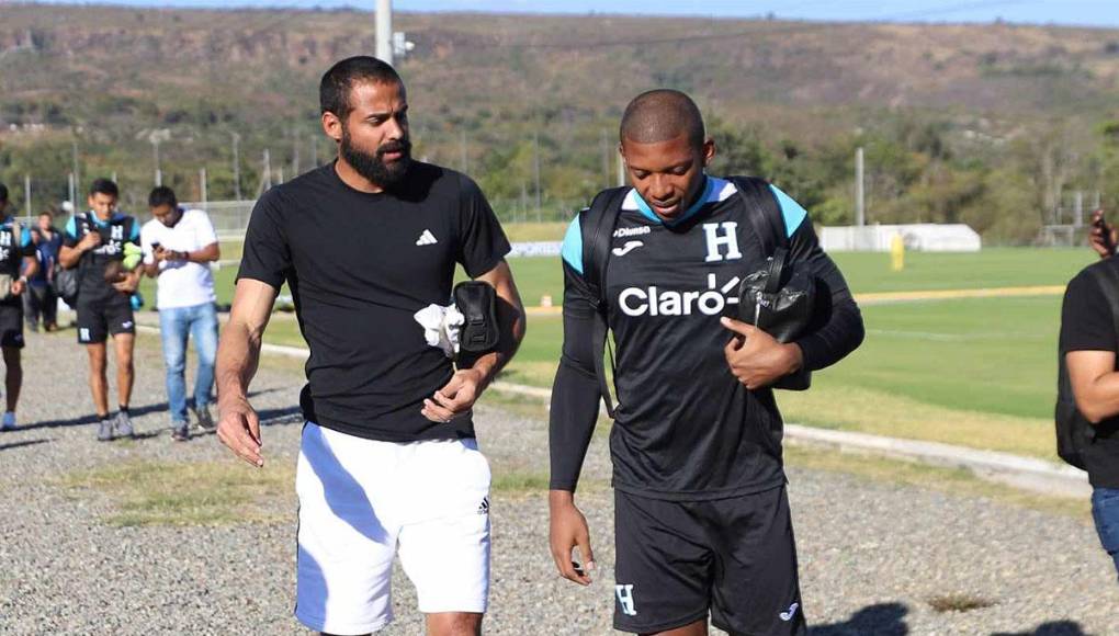 La sorpresa en el microciclo es que fue convocado Edrick Menjívar para reemplazar a Buba López ya que el portero del Real España se encuentra lesionado.