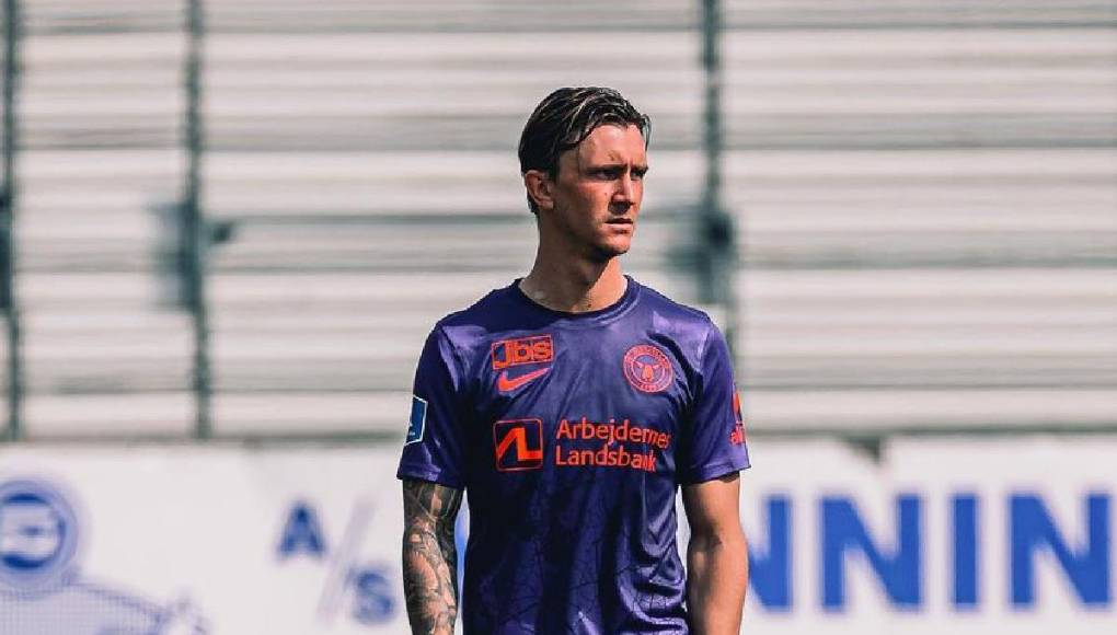 El club danés -que quiso con su escrito despejar los “rumores” sobre la ausencia del jugador, titular fijo, en los últimos partidos- señaló que un equipo de expertos trabaja “de forma intensiva” para realizar un diagnóstico y poner en marcha el tratamiento “adecuado”.