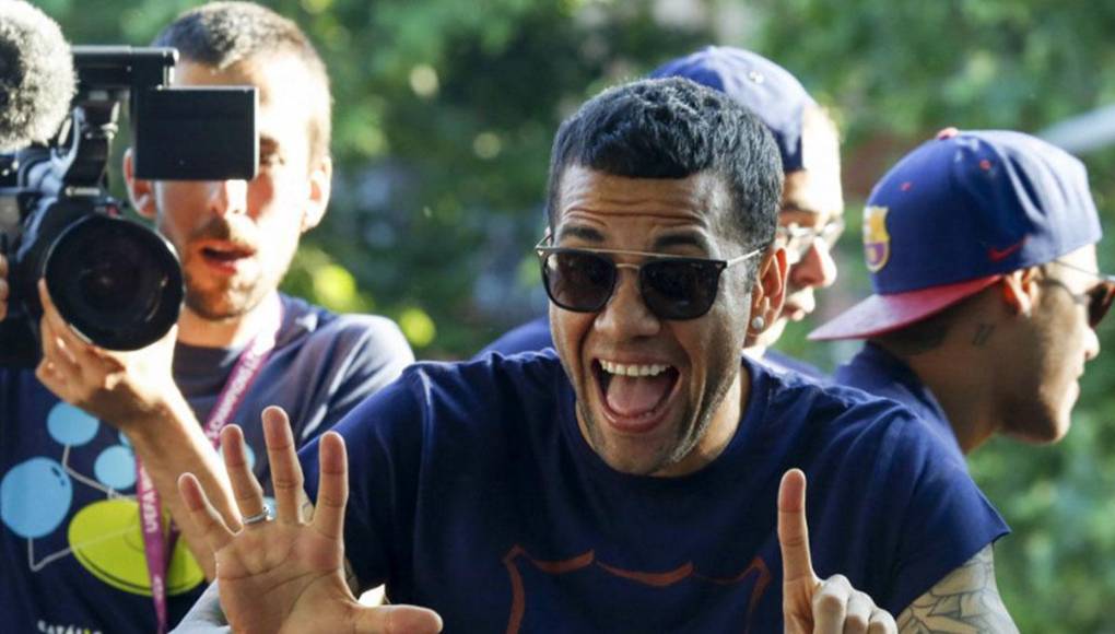 Alves, uno de los futbolistas más laureados de la historia, jugó en clubes como el Sevilla y la Juventus de Turín, además de formar parte del exitoso Barça de Messi y Guardiola.