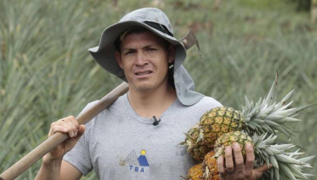 Su labor en su pueblo la cumple con mucho honor, aquí posa para el lente de La Prensa.