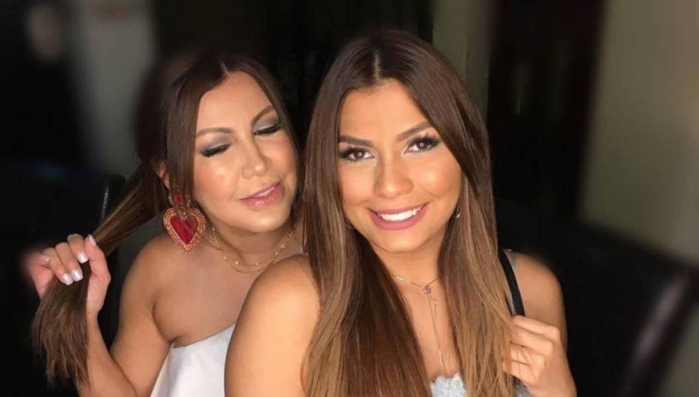 Angie Samantha y varios miembros de su familia habían viajado en diciembre de 2021 desde Tegucigalpa a la isla de Roatán, el principal destino turístico de Honduras en el Caribe, para disfrutar de las vacaciones de fin de año.