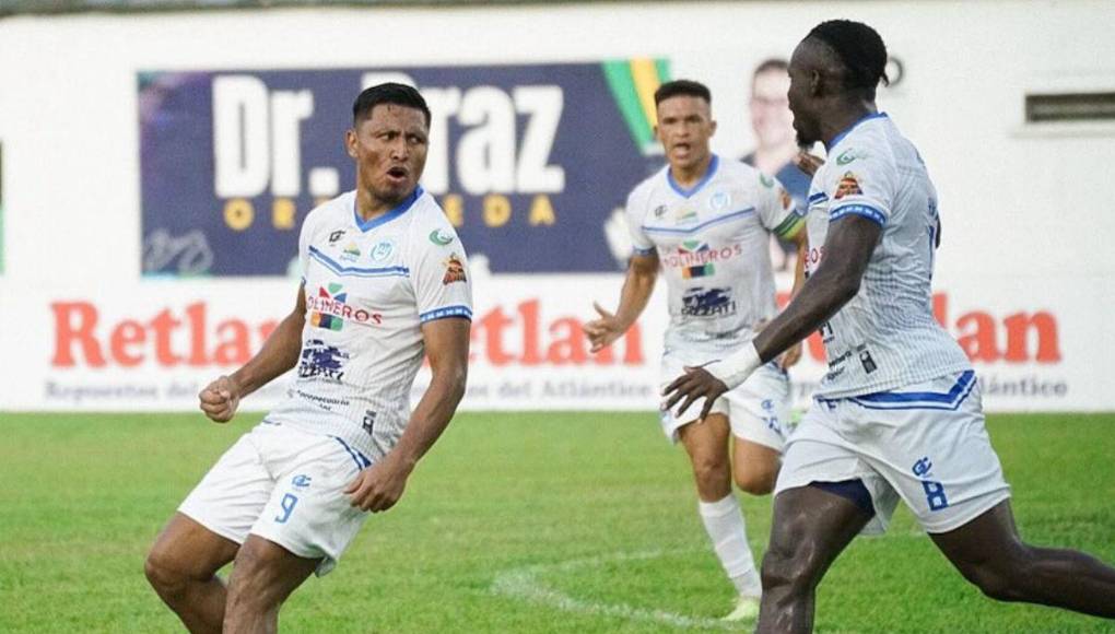 Frelys López: Ha cumplido su vínculo de una temporada con el Victoria.