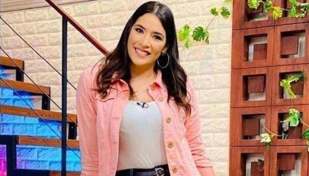 Sin embargo, hasta el momento Carolina no ha desmentido ni aceptado el rumor de su embarazo. 