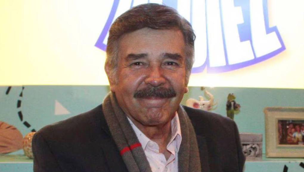 Esto lo comentó en una entrevista a una revista de espectáculos, aunado a revelar cuál es el riesgo que enfrenta al no conseguir inmediatamente el trasplante de pulmón que requiere, aunque no demostró gran preocupación.