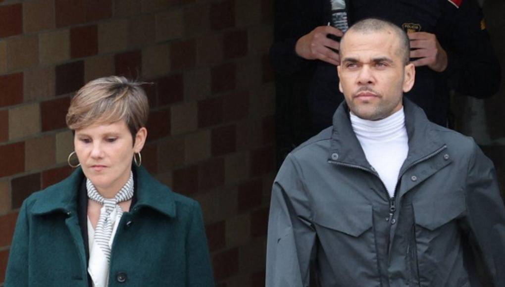 El detalle fue capturado por todas las cámaras que hacían guardia en la casa de Alves en Llobregat.