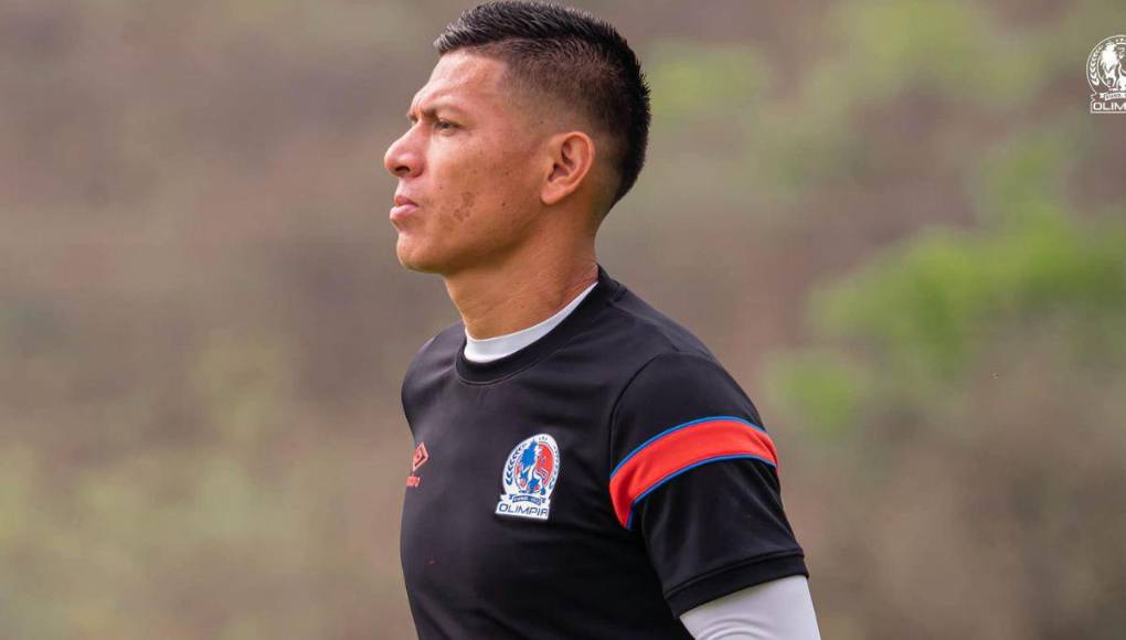 Defensa: Jonathan Paz es uno de los centrales con más minutos en el león y sería el defensa central por la derecha.