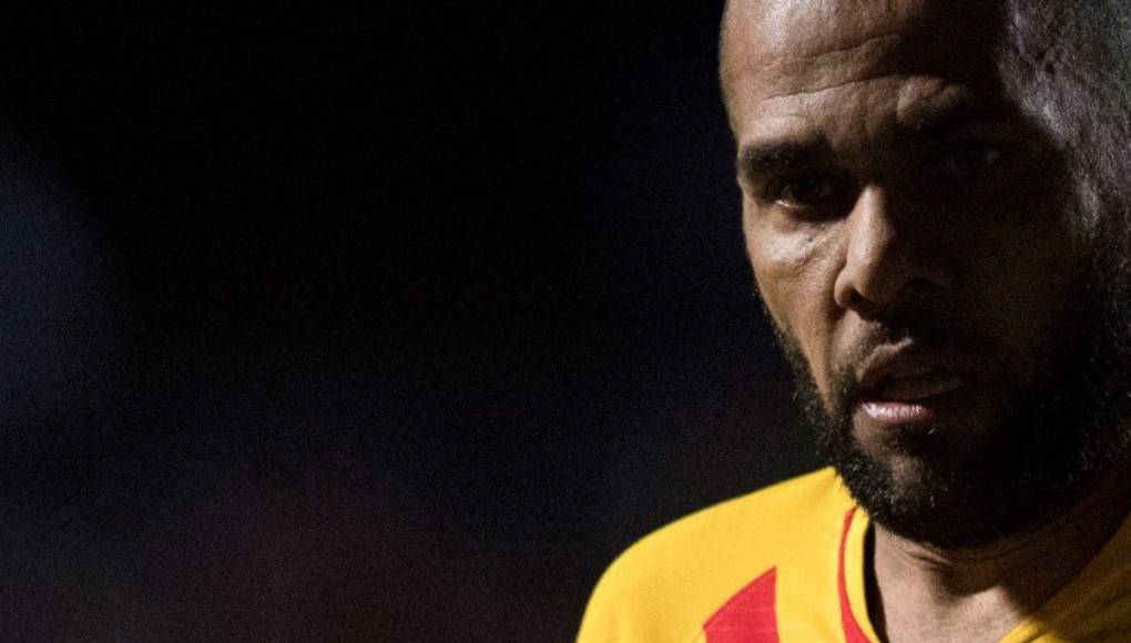 La corte lo sancionó también a cinco años adicionales de libertad vigilada, orden de alejamiento de la víctima por nueve años y medio y el pago de una indemnización de 150.000 euros (unos 163.000 dólares).