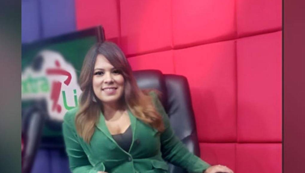Melissa Andino es la pareja sentimental de Orlando Ponce Morazán y el periodista informó que pronto será su esposa. 
