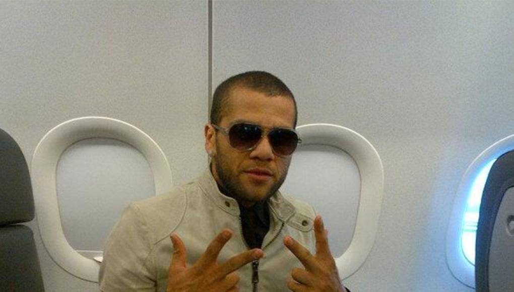 Mientras tanto, el ex futbolista permanece en prisión provisional tras haber enfrentado su juicio y está a la espera de su condena final, en la prisión catalana de Brians 2.