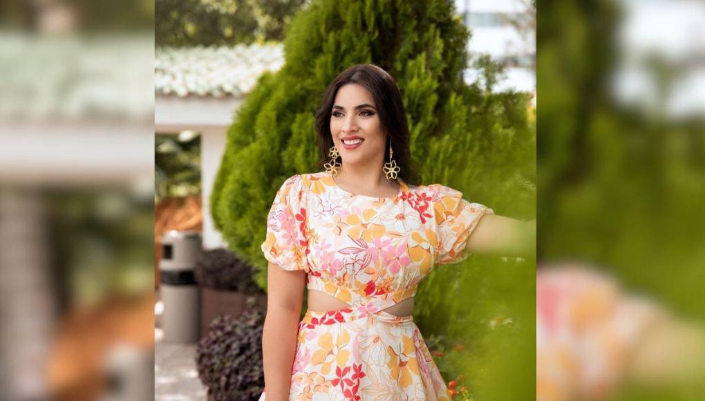 En los últimos meses el repentino cambio físico de la presentadora de televisión Carolina Lanza ha sorprendido a muchos que se preguntan ¿Cómo le hizo para bajar de peso? 