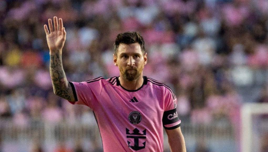 Nashville tomó la decisión de prohibir la entrada de los fanáticos del equipo de Lionel Messi, con camiseta del club rosa a su sección principal de hinchas.