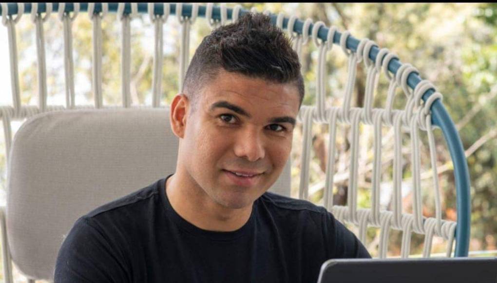 “No es Casemiro el que está sexto de la Premier League, son todos los jugadores los que están sextos. Tenemos que evaluar colectivamente. Mi pensamiento es hacer buenos partidos y ganar títulos, que es mi principal objetivo’’, apuntó .