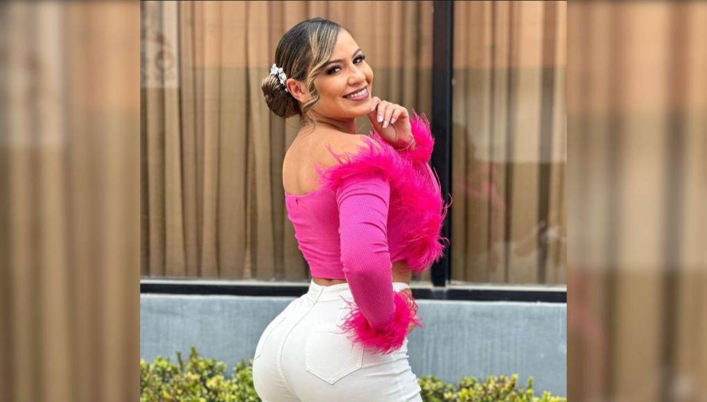 La popular Alejandra Rubio continúa dando de que hablar y es que con sus recientes fotografías ha encendido las redes sociales y sorprendido a sus seguidores. 