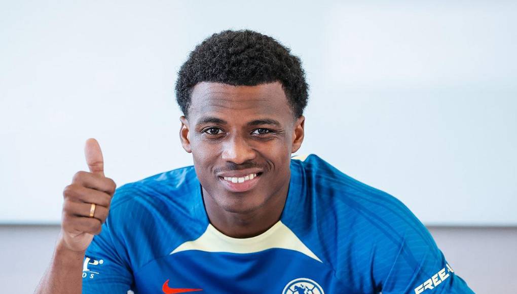 El Artículo 10.1.2 del Reglamento señala que “Si la lista de la competencia no incluye como máximo treinta y cinco (35) jugadores, se podrán agregar jugadores adicionales, siempre y cuando la cantidad total no exceda los 35″, recordando que las Águilas apenas tienen un total de 25 jugadores, incluyendo al neerlandés.