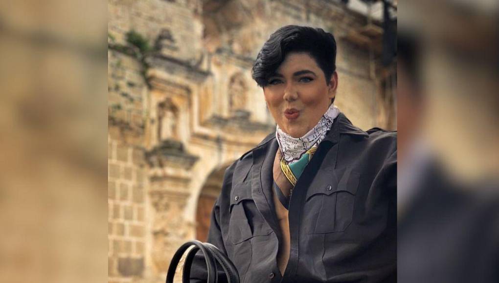 Fue Antonio Sandrez quien reveló que se trataba de Carolina Lanza. Al tiempo que la tachó de “mujer apática y simple”. 