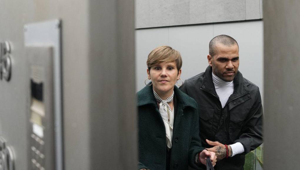 En su día los rumores apuntaron al jugador del Atlético, Memphis Depay, o incluso un medio de comunicación de Brasil que podría haber pagado la cantidad a cambio de ofrecer un reportaje cuando finalice el litigio judicial del ex del Barcelona.