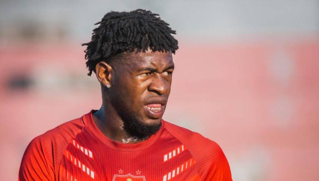 Danilo Palacios (22 años / Defensa): Debutó en Liga con Motagua y posteriormente demostró sus cualidades con la camiseta roja, con la que jugó 98 partidos. Tiene ofertas de otros clubes, se habla de equipos de San Pedro Sula.