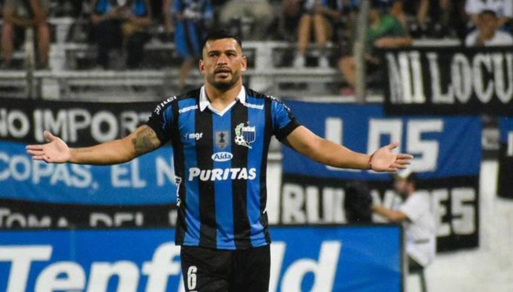 El guaraní es rocordado por la afición mexicana, ya que hace unos años militó para clubes como Querétaro y América.