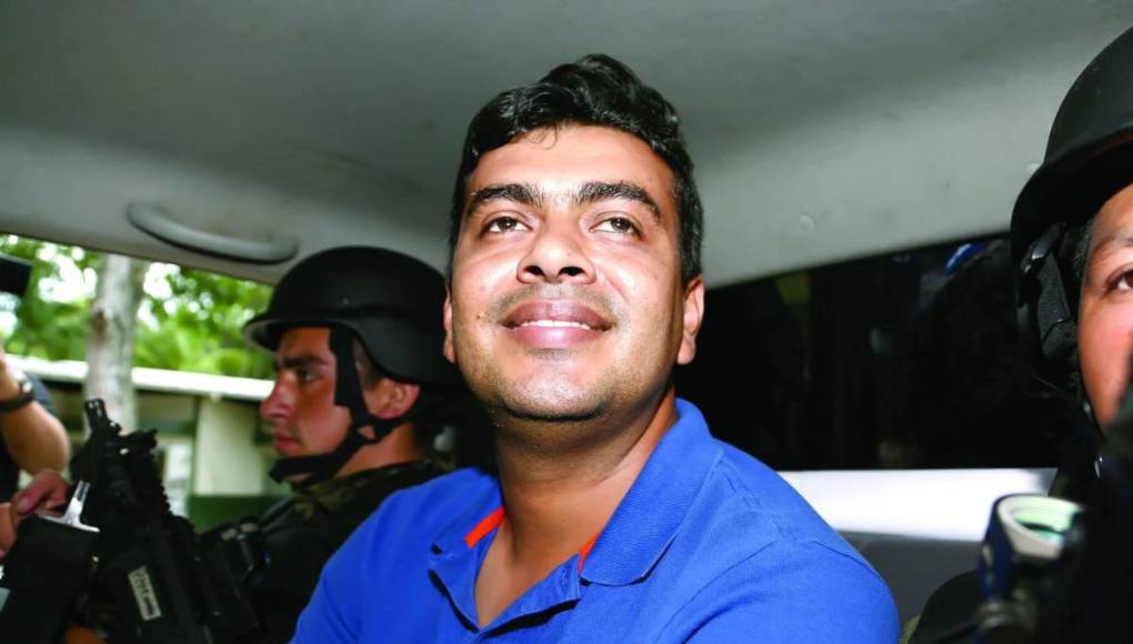 Antes de ser extraditado a Estados Unidos, Arnaldo Urbina Soto, exalcalde de la ciudad de Yoro, purgaba en Honduras una condena a 16 años de prisión por el delito de lavado de activos; sin embargo, fue absuelto luego de que la Sala Penal de la Corte Suprema de Justicia de Honduras dictó un “sobreseimiento definitivo” , ya que la condena lo había librado de enfrentar la extradición desde Estados Unidos, que lo reclamaba por crímenes relacionados con el narcotráfico.