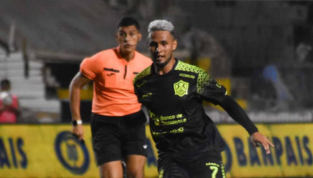 El volante Alex López fue titular por primera vez con Olancho FC y lo hizo enfrentando al equipo que lo hizo debutar en la Liga Nacional. 