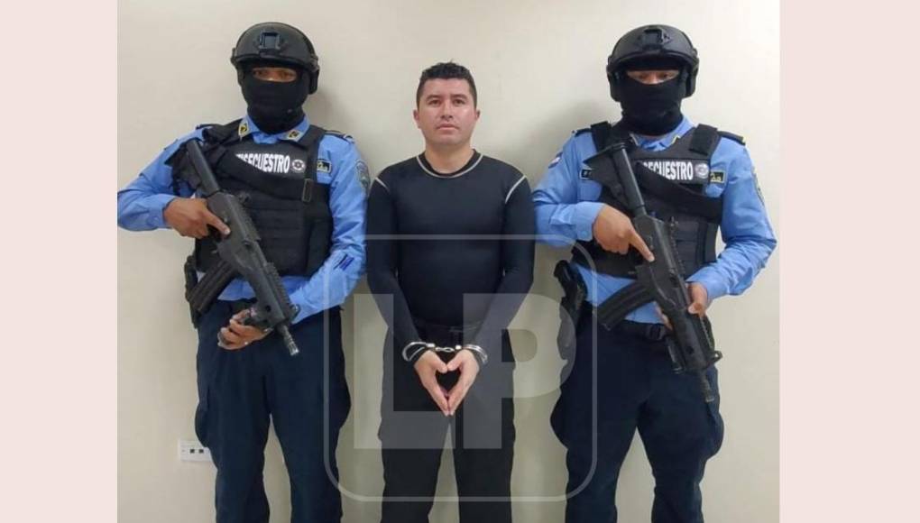 Mientras eso sucedía, las personas eran trasladadas por varias calles de San Pedro Sula, en el departamento de Cortés, al norte de Honduras, hasta que sus familiares hicieran efectivos los pagos solicitados para su futura liberación.