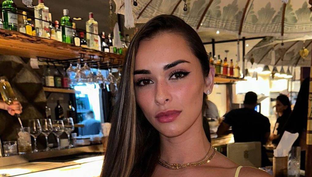 Tainá Castro es modelo e influencer y tiene dos hijos con el futbolista del Flamengo, Leo Pereyra. 