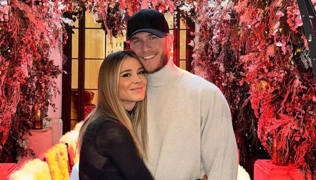 Karius y Diletta fueron expulsados de un club nocturno y ella ha confesado los detalles que provocaron ese momento.