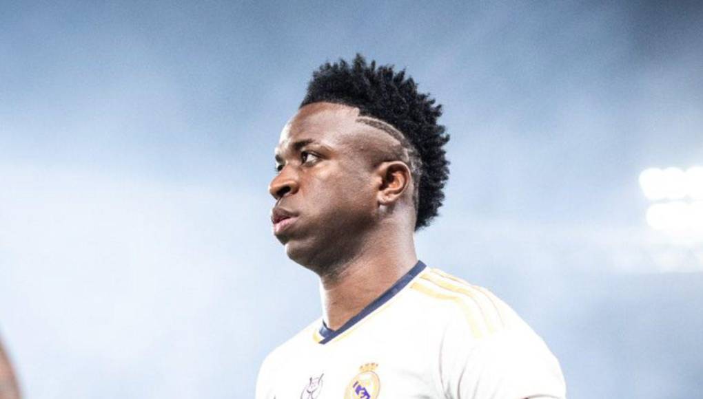 ¡Sorpresa mundial! Real Madrid ha recibido tres espectaculares ofertas de 200 millones por el astro brasileño Vinicius Júnior.