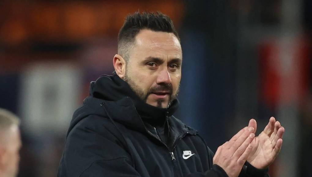 La prensa española también informa que el FC Barcelona contactó a Roberto De Zerbi para que sea el nuevo DT del cuadro culé en la próxima campaña.