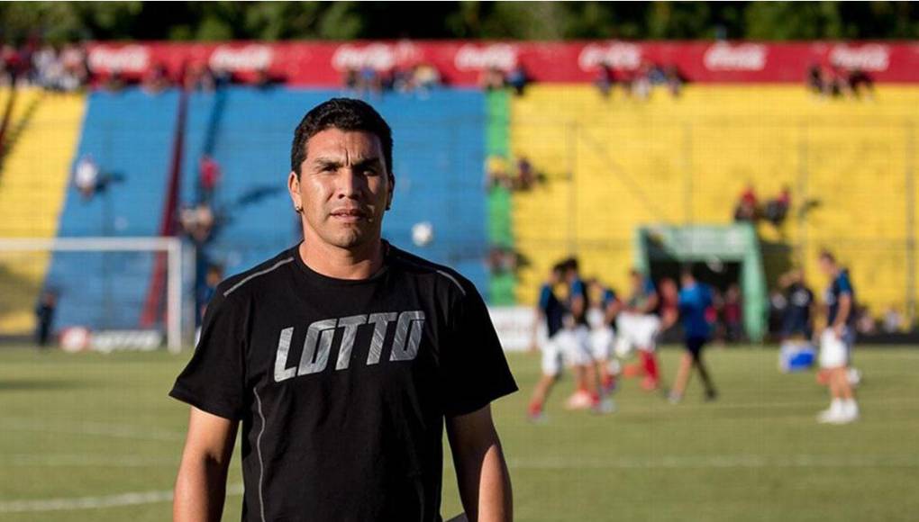 Después de 14 años de los hechos, el periodista Carlos Jiménez reveló más detallas de aquella madrugada donde el paraguayo recibió una bala en la cabeza.