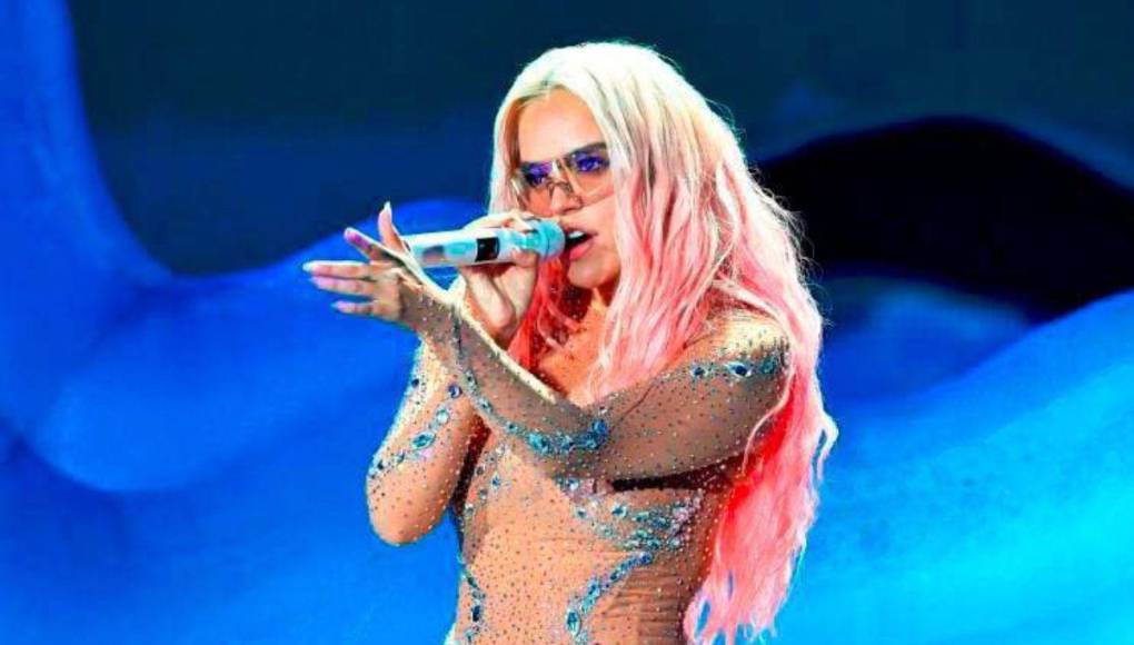 Hasta el momento, La Bichota no ha pronunciado ninguna palabra acerca de lo ocurrido con su fan.