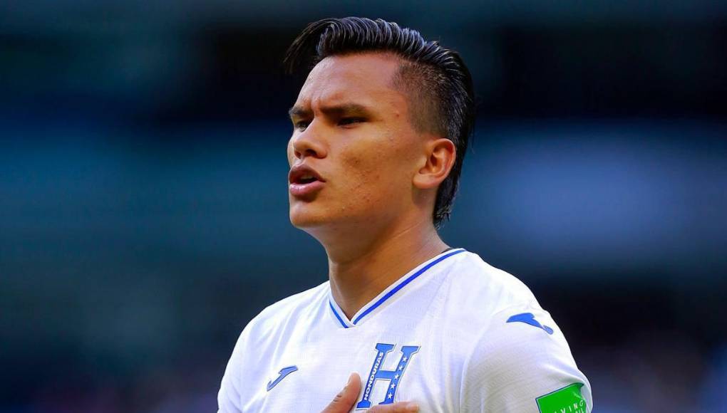 Denil Maldonado: Su expulsión ante México le imposibilita ser parte del juego ante Costa Rica.