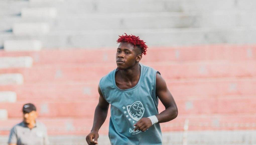 Jefferson Palacios (19 años / Defensa) : El hermano de Danilo debutó con la camiseta del Vida y disputó 6 juegos en Liga Nacional. Un lateral zurdo con buenas condiciones.