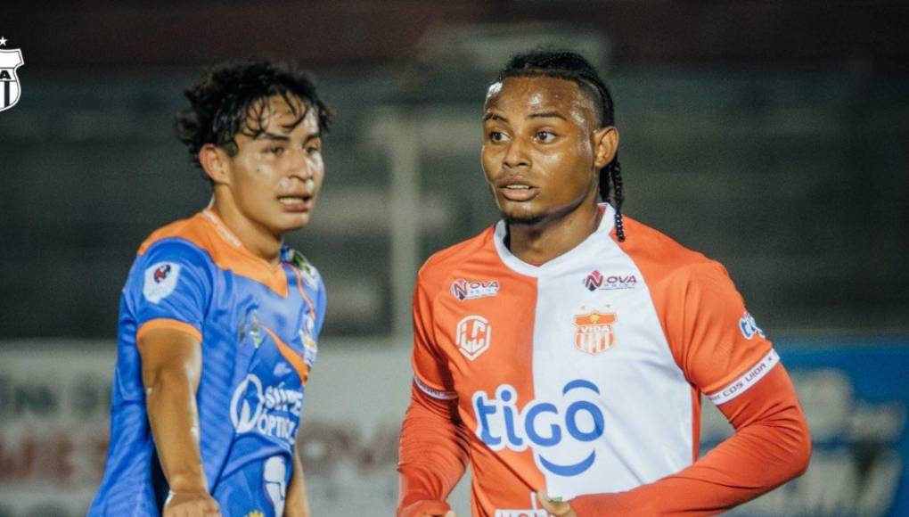 Johan Centeno (20 años / Mediocampista) : Una de las joyitas del elenco rojo que ahora jugará en Liga de Ascenso. Fue parte del equipo en 17 partidos, evidenciando siempre un nivel bastante bueno.