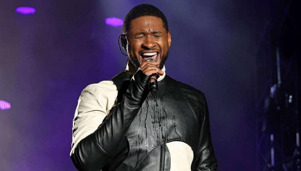 “Ha sido realmente complicado tratar de planear y resumir en 13 minutos 30 años, ha sido difícil escoger las canciones correctas, la coreografía, el set perfecto durante 13 minutos en los que trataré de plasmar mi pasado y celebrar mi presente y hacia dónde voy en el futuro”, explicó.