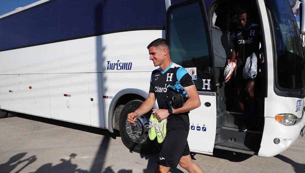 Jonathan Rougier cumplió el sueño de vestir la camiseta de la Selección de Honduras. 