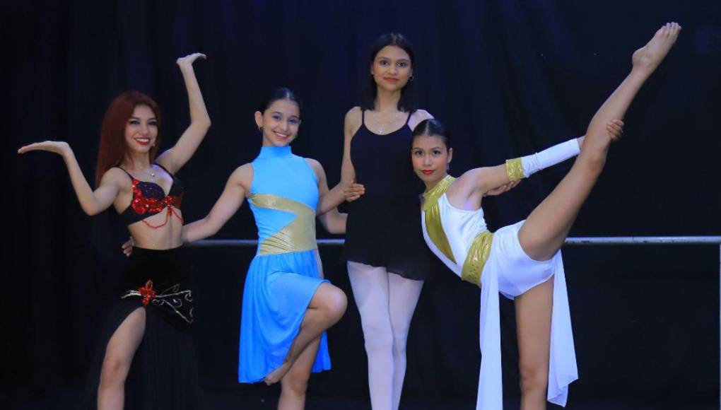 Estas jóvenes del Centro Artístico Sampedrano (CAS), situado en la colonia Satélite conversaron con LA PRENSA y contaron sus aspiraciones y experiencias que han tenido a lo largo de practicar danza.