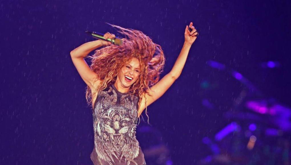 El año pasado, Shakira lanzó sencillos consecutivos, incluido su contundente “Bzrp Music Sessions, Vol. 53”, la ya mencionada “Copa vacía”, “El jefe”, un fascinante ska teñido de polka con Fuerza Regida, y su conmovedora balada “Acróstico”.