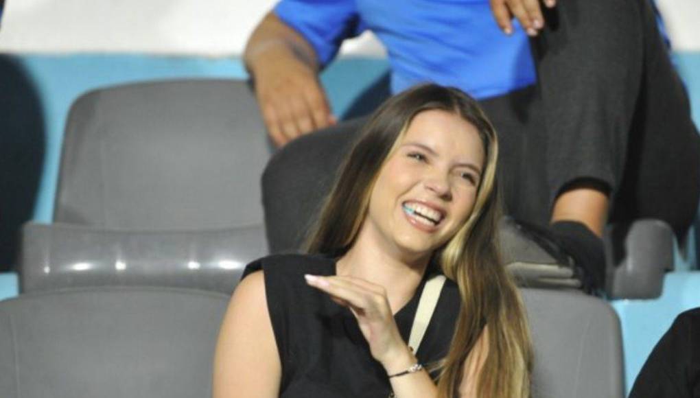 Cecilia es una chica olimpista y pese a eso reaccionó emocionada por el gol de su novia Auzmendi.