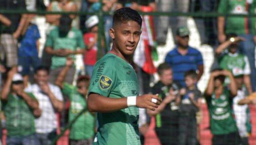 Walter Adrián Ramírez: Finalizó su contrato con Marathón y está en veremos su continuidad debido a su nula participación en el equipo verde.