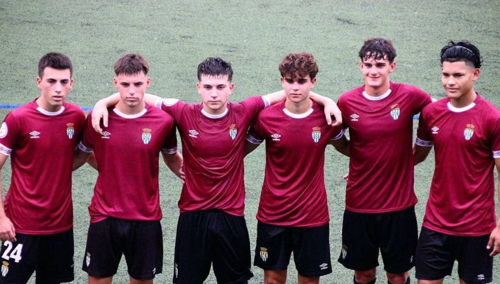 Richard ha anotado goles de cabeza, de penal, tiros libres, con la derecha y con la zurda. Es un delantero muy completo y es por ello que el Girona FC lo fichó para sus reservas juveniles. Está apto para la Selección de Honduras Sub-17.